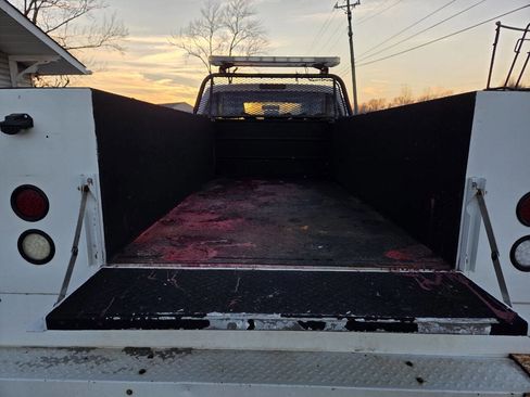 Used 2015 Ford F350 XL w/ Trailer Tow Package image 12