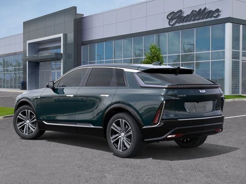 New 2026 Cadillac Lyriq Luxury RWD image 4