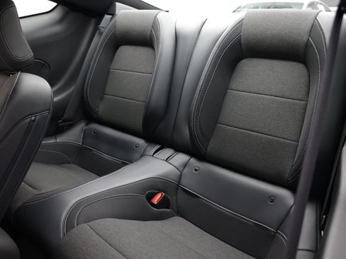 Used 2024 Ford Mustang Coupe RWD image 18