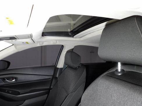 Used 2024 Honda Accord EX image 10
