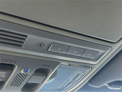 Used 2013 Honda Accord Touring image 37