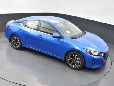 Used 2025 Nissan Sentra SV image 42