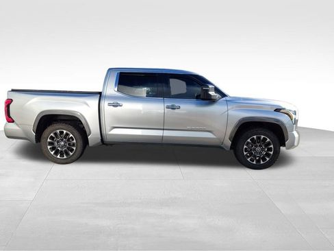 Used 2022 Toyota Tundra Limited image 2