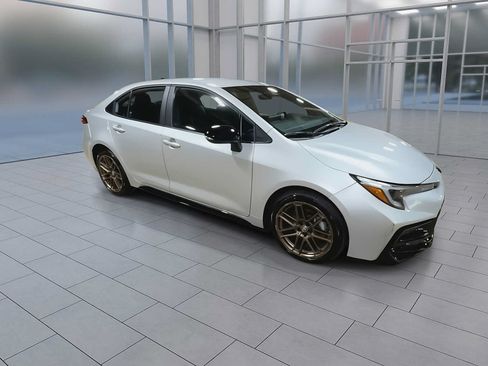 Used 2024 Toyota Corolla Sedan w/ SE Convenience Package FWD image 2