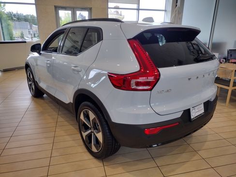 New 2026 Volvo XC40 B5 Plus w/ Protection Package Premier image 6