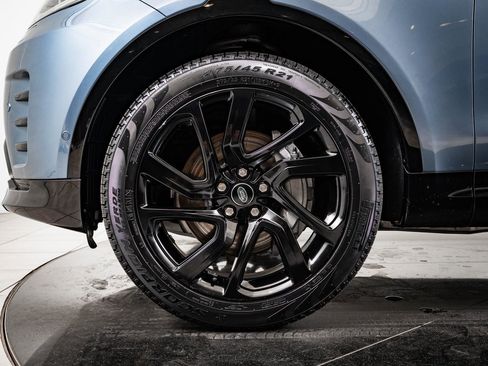 Used 2023 Land Rover Discovery S R-Dynamic image 13