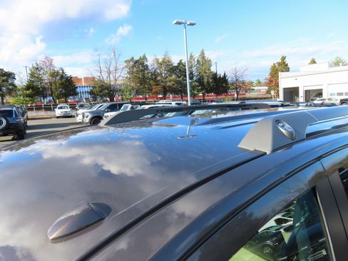 Used 2014 Nissan Armada SV image 9