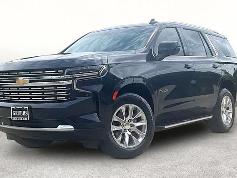 Used 2023 Chevrolet Tahoe Premier AWD/4WD image 16