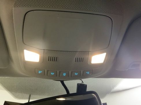 Used 2015 Ford Fusion SE w/ Equipment Group 202A image 19