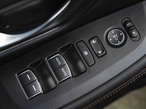 Certified 2024 Honda HR-V Sport image 38