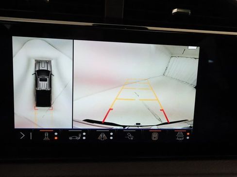 Used 2024 GMC Sierra 2500 Denali w/ Denali Reserve Package image 16