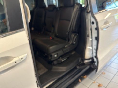 Used 2026 Honda Odyssey EX-L image 23