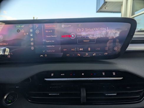 New 2026 Buick Enclave Preferred w/ Power Package AWD/4WD image 17