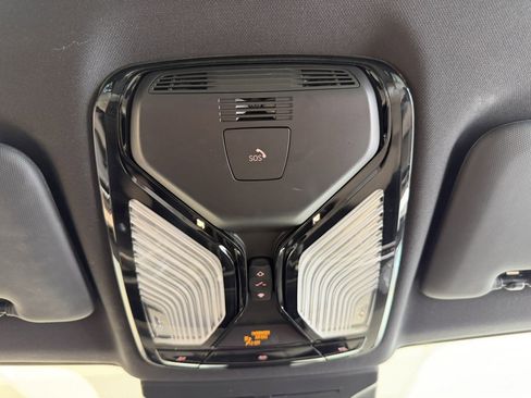 Used 2024 BMW X5 xDrive40i w/ M Sport Package image 26