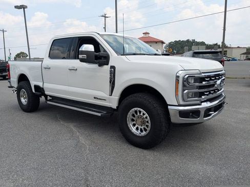 Used 2023 Ford F250 Lariat w/ Chrome Package AWD/4WD image 2