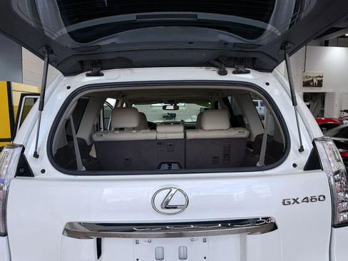 Used 2019 Lexus GX 460 Premium w/ Premium Package AWD/4WD image 17
