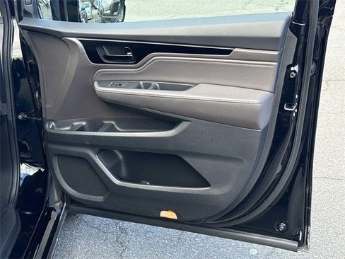 Used 2018 Honda Odyssey Elite image 8