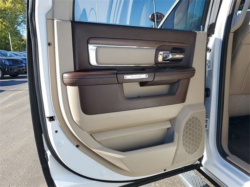 Used 2015 RAM 1500 Laramie w/ Convenience Group image 22