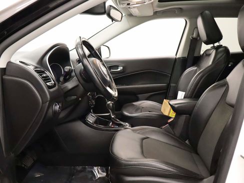 Used 2020 Jeep Compass Latitude image 16