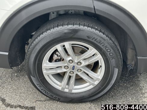 Used 2023 Ford Explorer XLT w/ Equipment Group 202A AWD/4WD image 8