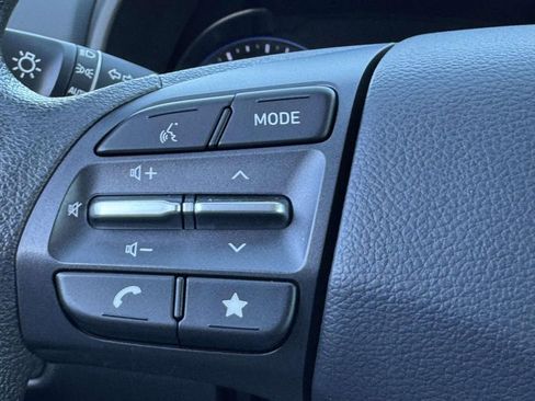 Used 2023 Hyundai Kona SEL AWD/4WD image 16