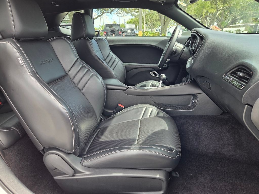 Used 2018 Dodge Challenger SRT RWD image 17