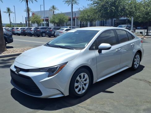Certified 2024 Toyota Corolla LE FWD image 8