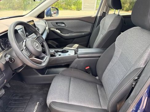 Certified 2023 Nissan Rogue SV FWD image 10