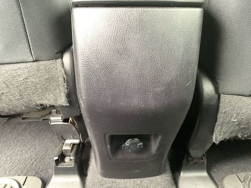 Used 2017 Toyota RAV4 LE w/ Carpet Mat Package AWD/4WD image 30