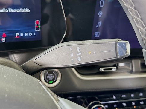 Used 2025 Chevrolet Equinox LT w/ Convenience Package II image 15