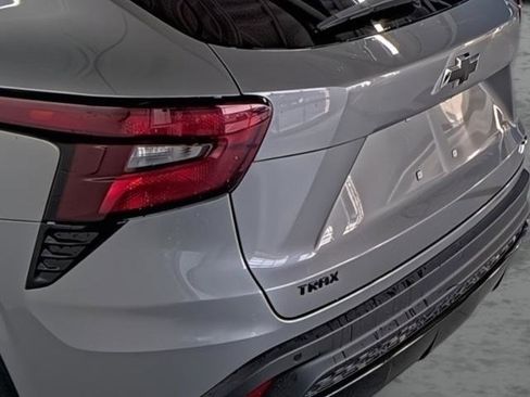 New 2026 Chevrolet Trax RS w/ Sunroof Package image 10