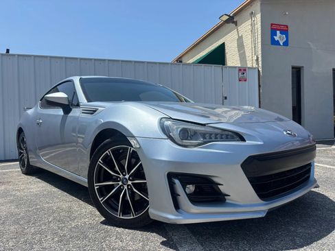 Used 2017 Subaru BRZ Limited w/ Popular Package #3 RWD image 9