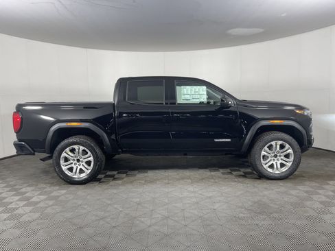 New 2025 GMC Canyon Elevation w/ Convenience Package image 5