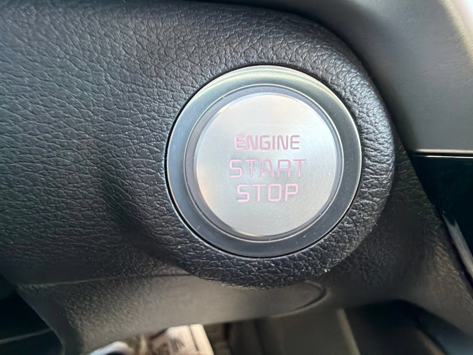 Used 2025 Kia Telluride S AWD/4WD image 22