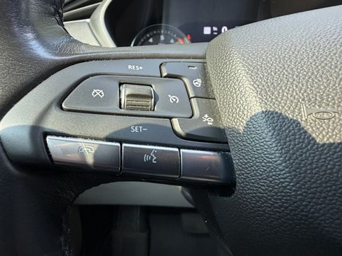 Used 2021 Cadillac XT4 Premium Luxury FWD image 19