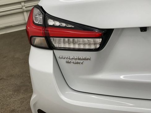 Used 2025 Mitsubishi Outlander Sport ES image 10