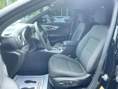 Certified 2022 Chevrolet Blazer LT w/ LPO, Black Accent Package AWD/4WD image 19