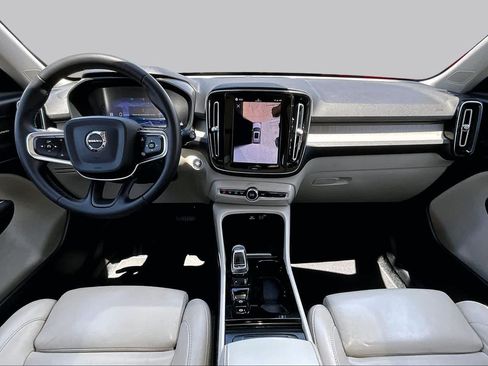 Used 2023 Volvo XC40 B5 Ultimate w/ Climate Package AWD/4WD image 16