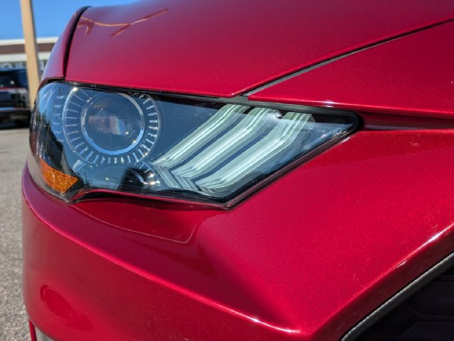 Used 2018 Ford Mustang Premium RWD image 10