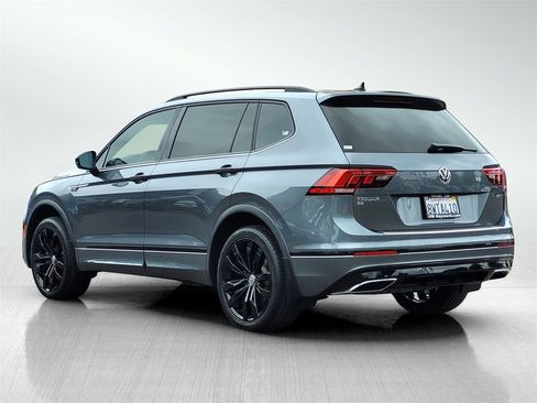 Certified 2021 Volkswagen Tiguan SE R-Line image 6