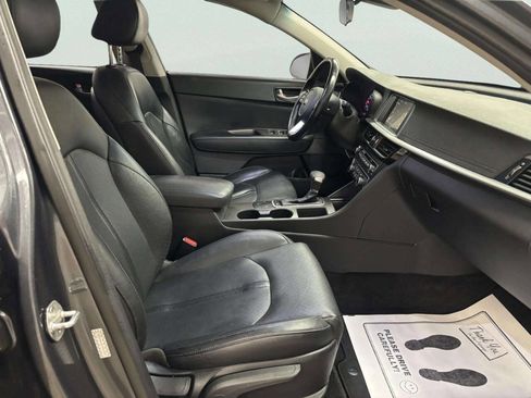 Used 2020 Kia Optima SE FWD image 21