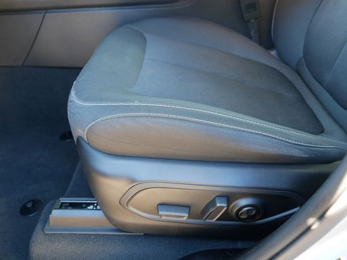 Used 2023 Jeep Grand Cherokee L Laredo w/ Luxury Tech Group I image 20