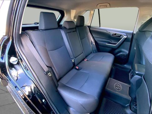 Used 2024 Toyota RAV4 LE AWD/4WD image 20