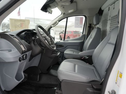 Used 2018 Ford Transit 350 Base image 22