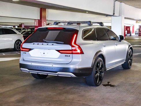 Used 2024 Volvo V90 B6 Cross Country Ultimate w/ Protection Package Premier AWD/4WD image 4