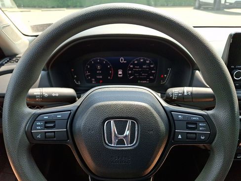 Used 2024 Honda Accord EX image 19