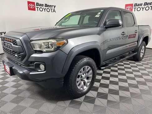 Certified 2017 Toyota Tacoma SR5 w/ Tow Package image 21