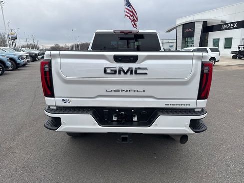 Used 2024 GMC Sierra 3500 Denali Ultimate image 4
