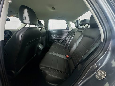Used 2023 Volkswagen Jetta SE FWD image 25