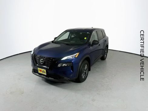 Certified 2021 Nissan Rogue S FWD image 5